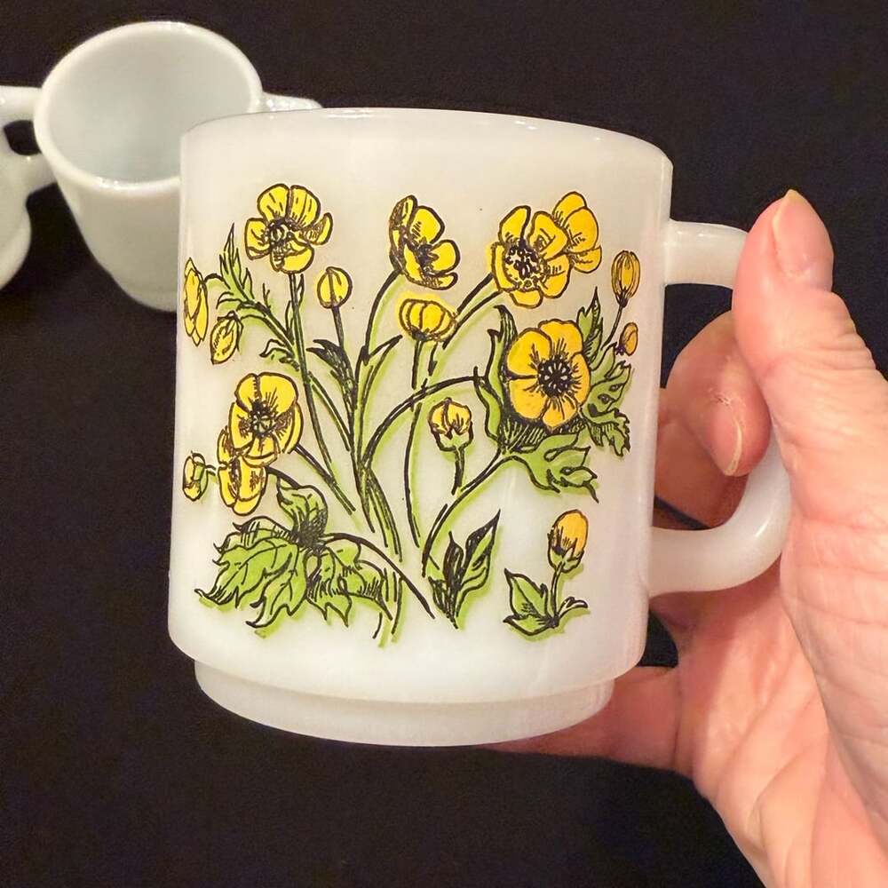 Glasbake Milk Glass Mug With Yellow Buttercups Flowers Design 3.5”
